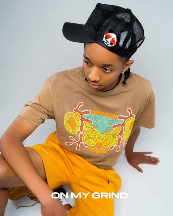 ILLUMINATE T-SHIRTS (NUDE)